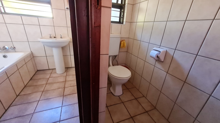 3 Bedroom Property for Sale in Heiderand Western Cape